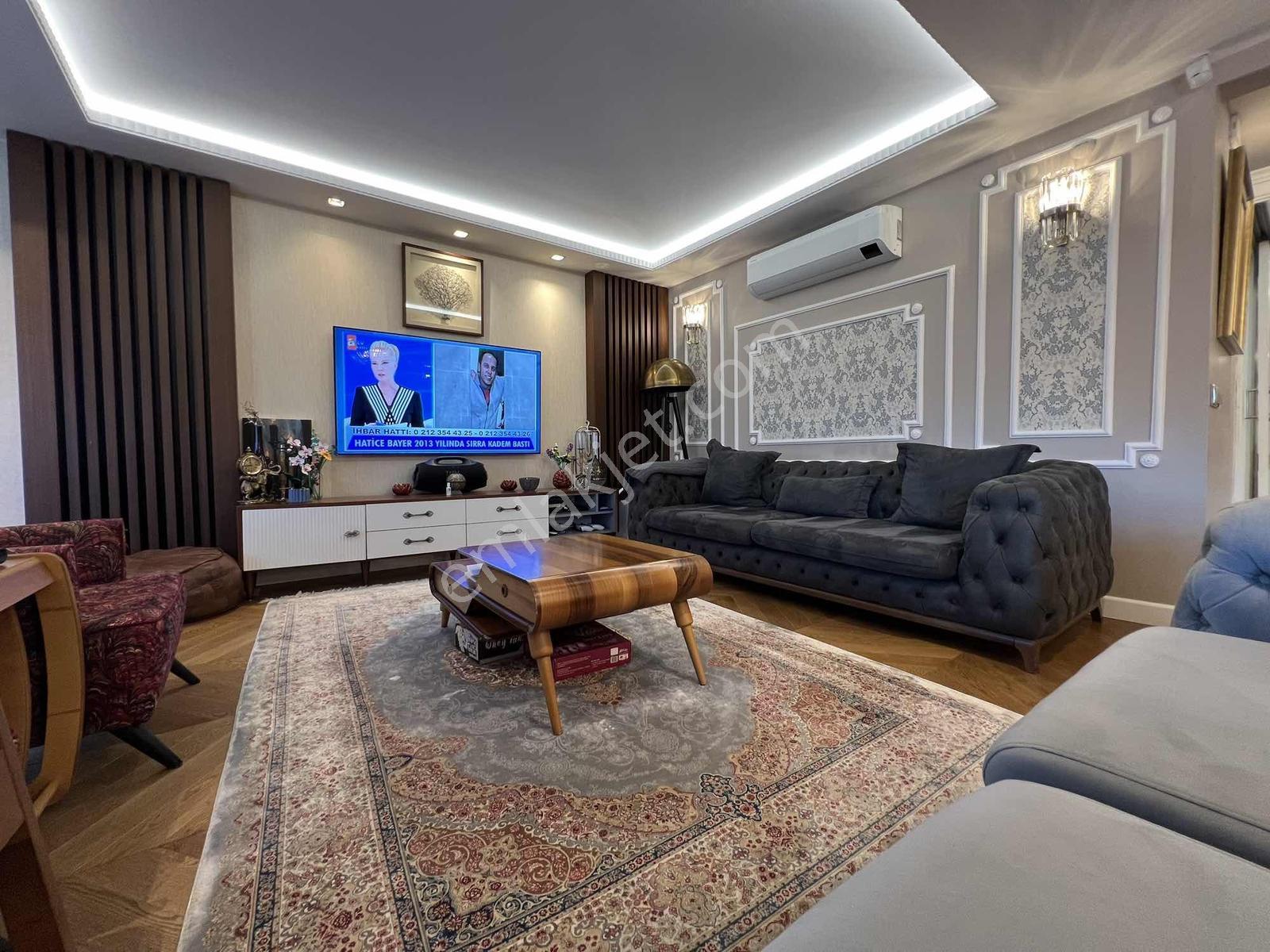 Üsküdar Çengelköy Ata 2 Sitesinde 320 M2 Triplex Eşsiz Villa - Görsel 13