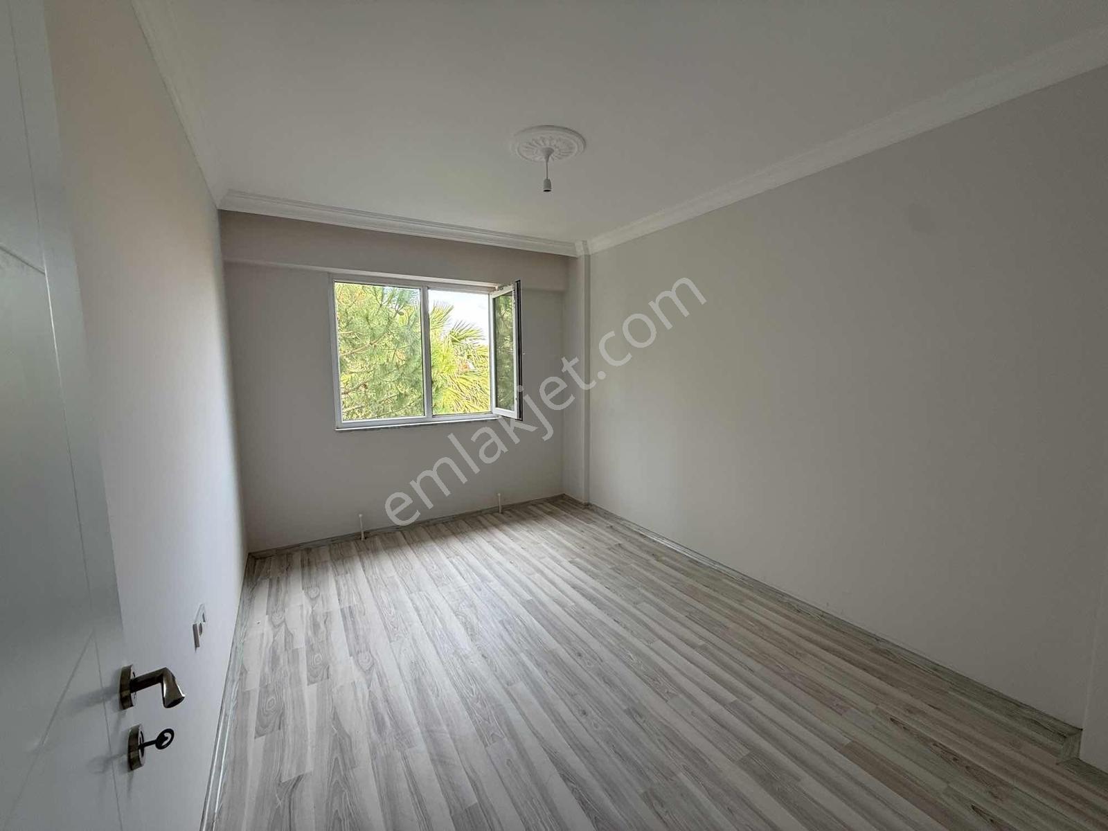 Şarköyün En Nezih Yerinde 2+1 Emsalsiz Daire - Görsel 23