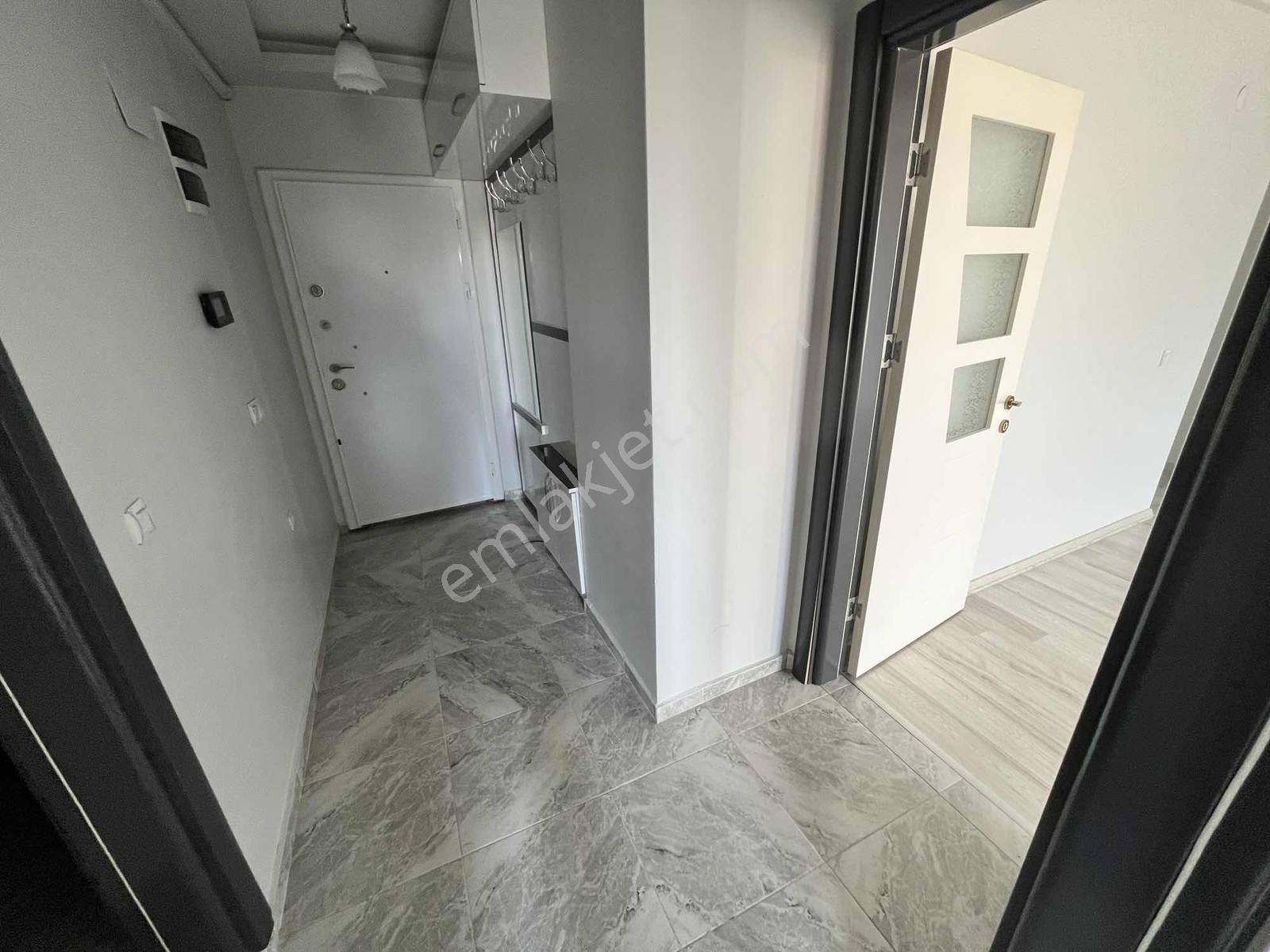 Gömeç Kemalpaşa Hastane Ve Okul Sokağında Kiralık Daire - Görsel 12