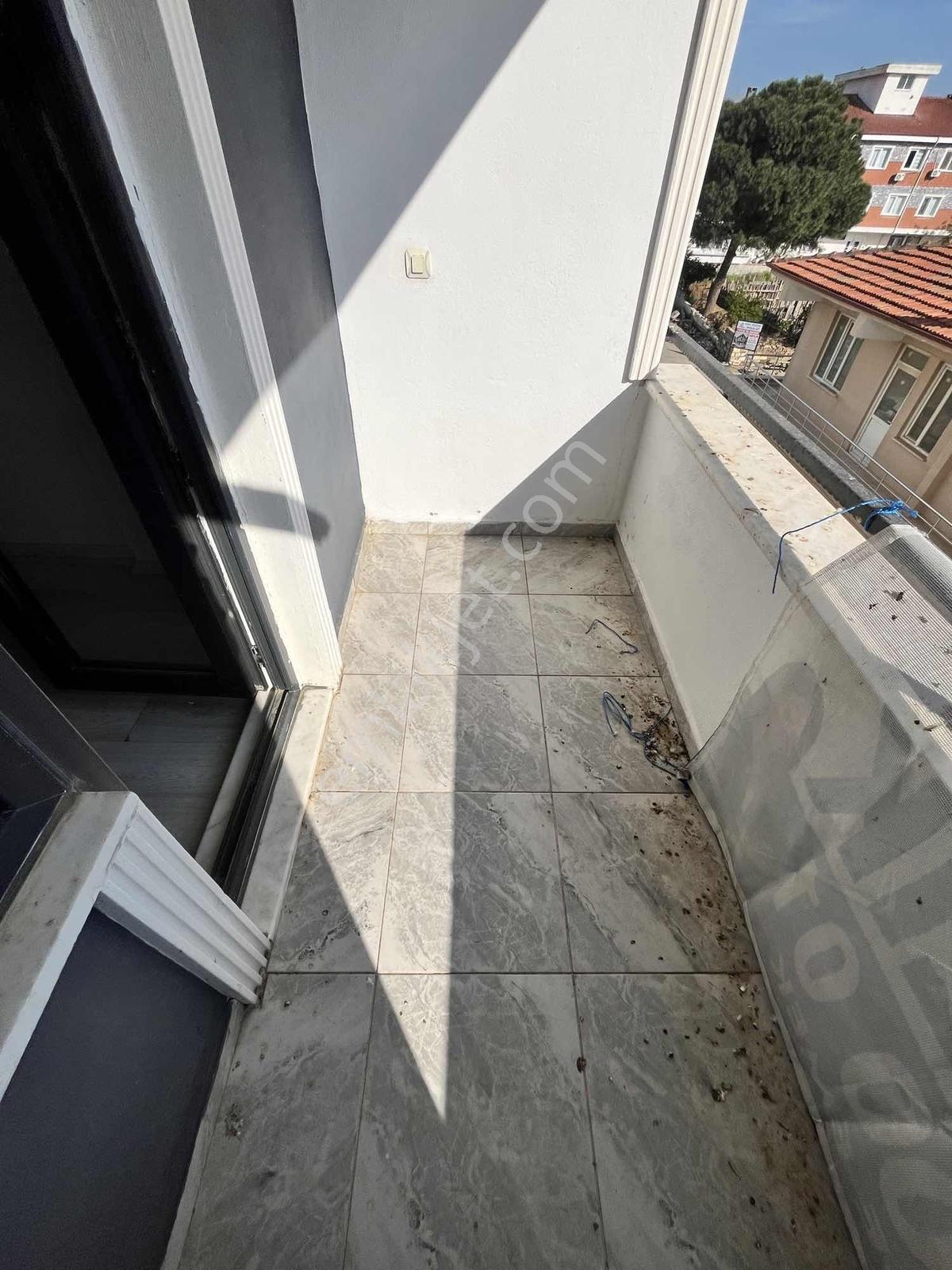 Gömeç Kemalpaşa Hastane Ve Okul Sokağında Kiralık Daire - Görsel 14