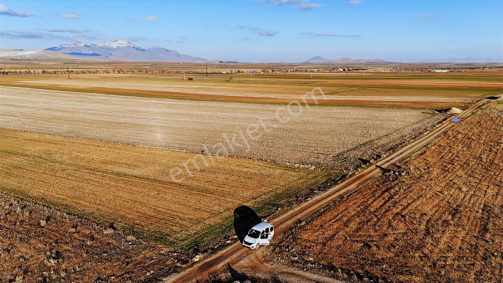 28000m2 Sulu Fırsat Arazi İlçe Merkezine 7 Km Resmi Yola Cephe - Görsel 22