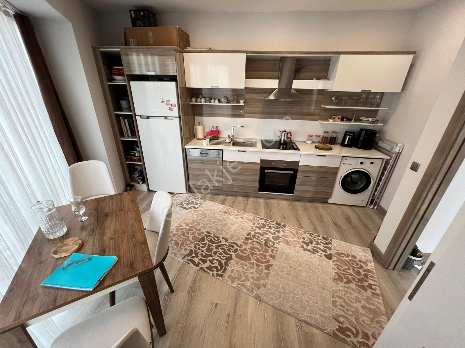 Pegaas'tan N5 Suites'te E5'e Ve Metrobüse Yakın 1+1 Eşyalı Daire - Görsel 11