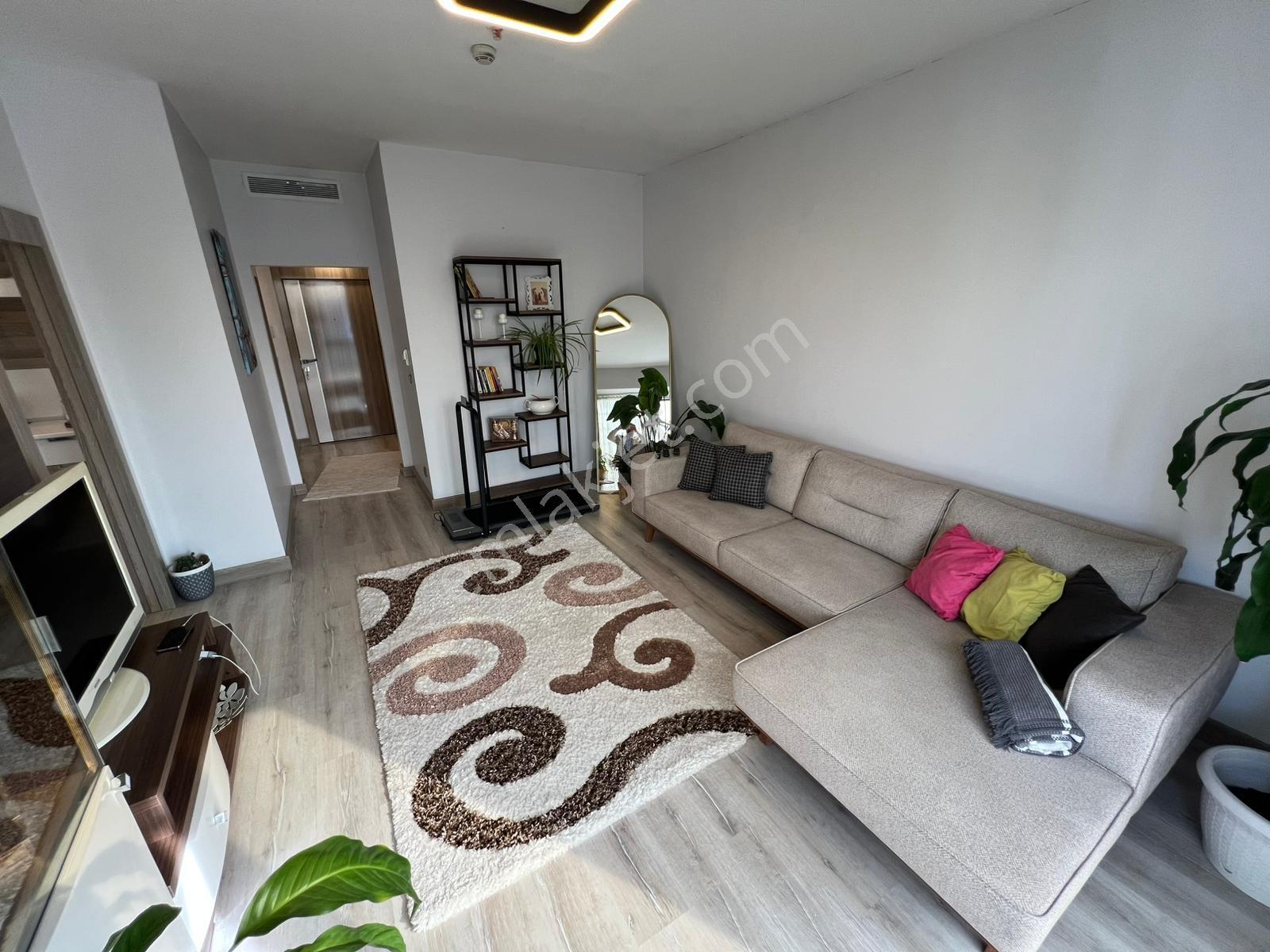Pegaas'tan N5 Suites'te E5'e Ve Metrobüse Yakın 1+1 Eşyalı Daire - Görsel 8