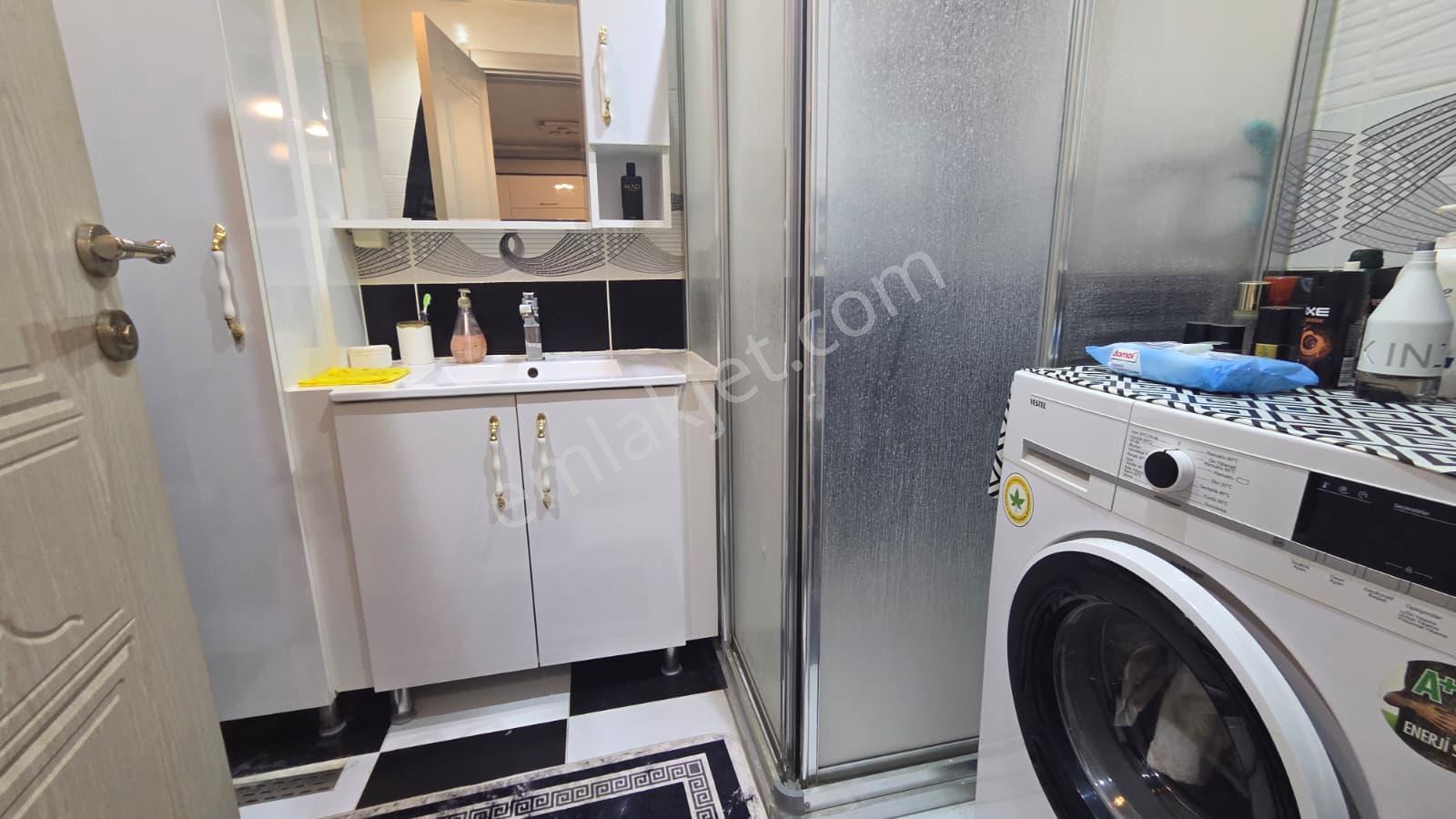 Beylikdüzü Metrobüs Durağında Bahçe Kullanımlı Eşyalı Kiralık 1+1 Daire Remax Kaya - Görsel 6