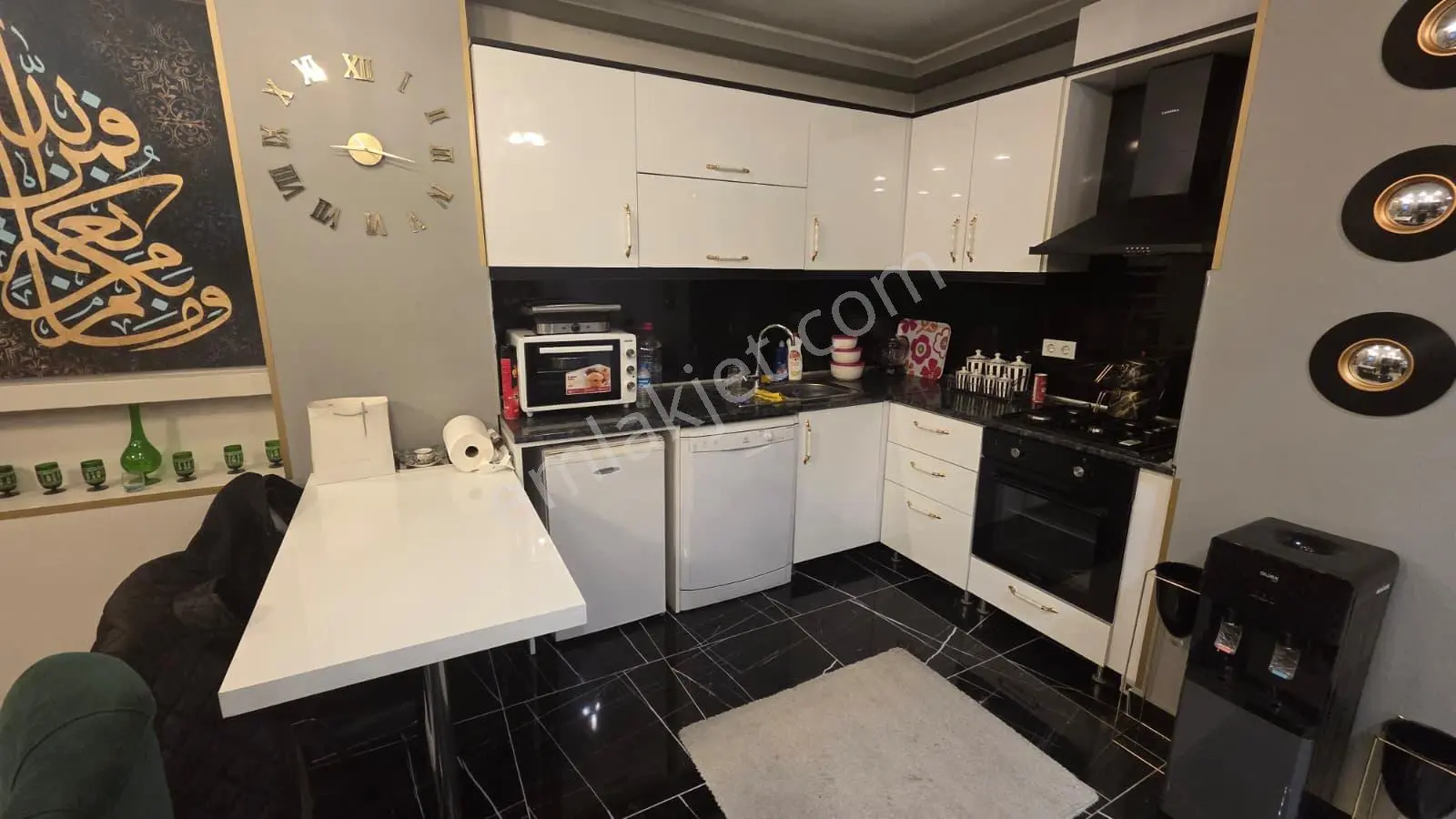 Beylikdüzü Metrobüs Durağında Bahçe Kullanımlı Eşyalı Kiralık 1+1 Daire Remax Kaya - Görsel 4