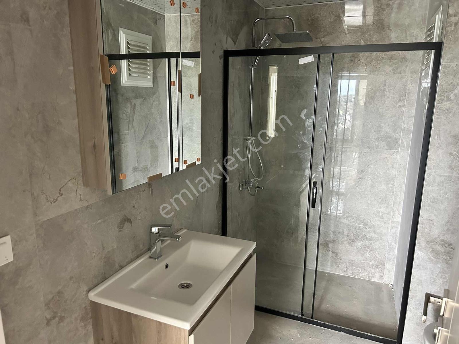 Göçerler'de Satılık Havuzlu Sitede 2+1 Ebeveyn Banyolu Sıfır - Görsel 34