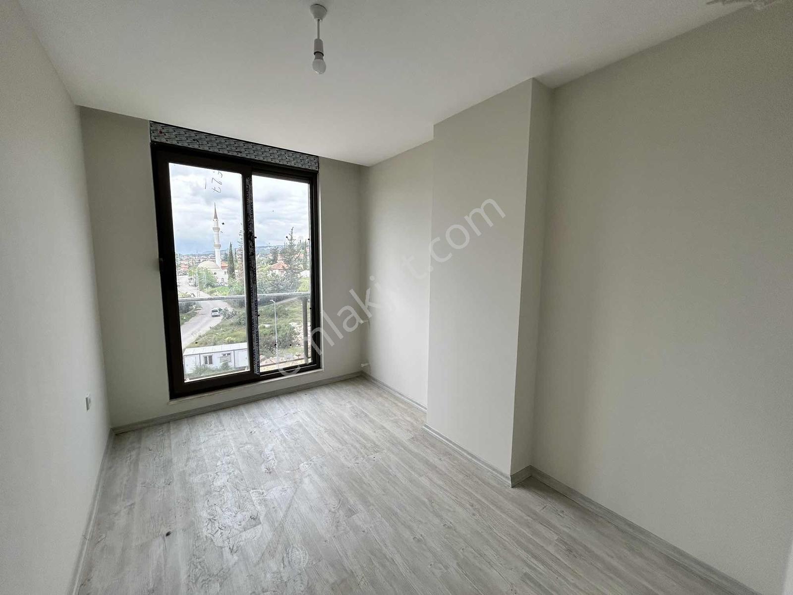 Göçerler'de Satılık Havuzlu Sitede 2+1 Ebeveyn Banyolu Sıfır - Görsel 8
