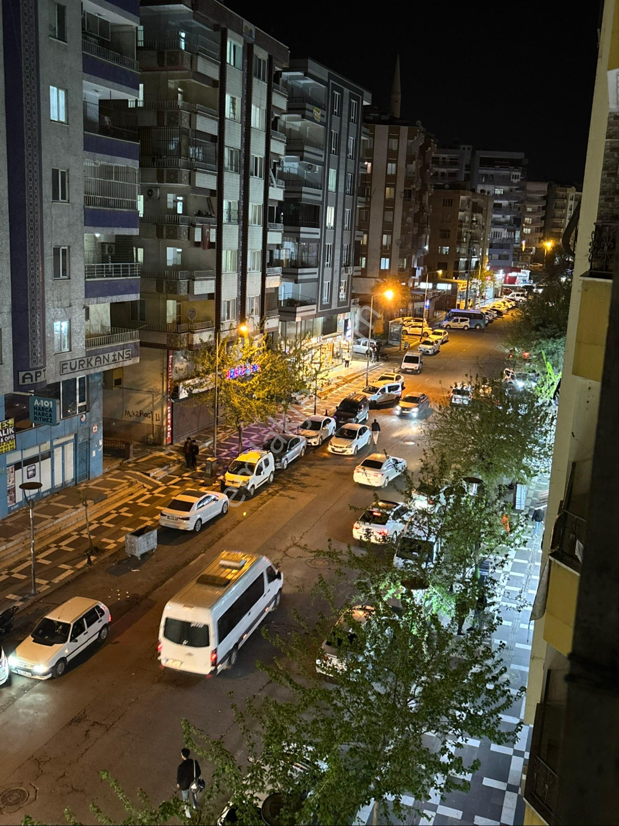 Bahçelievlerde En İşlek Yerde (karşısında A101 Bim Var)acil Satılık 3+1 Evimiz - Görsel 4