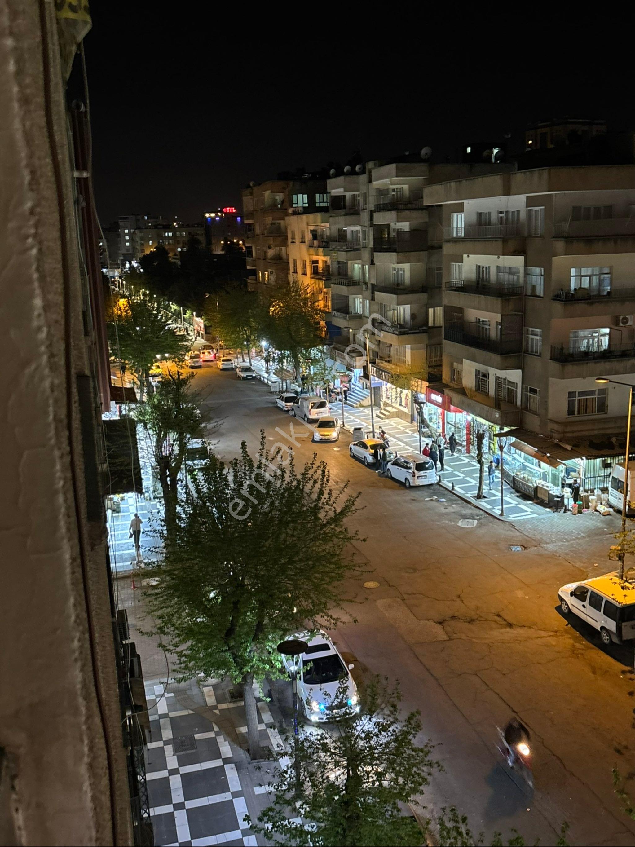 Bahçelievlerde En İşlek Yerde (karşısında A101 Bim Var)acil Satılık 3+1 Evimiz - Görsel 9