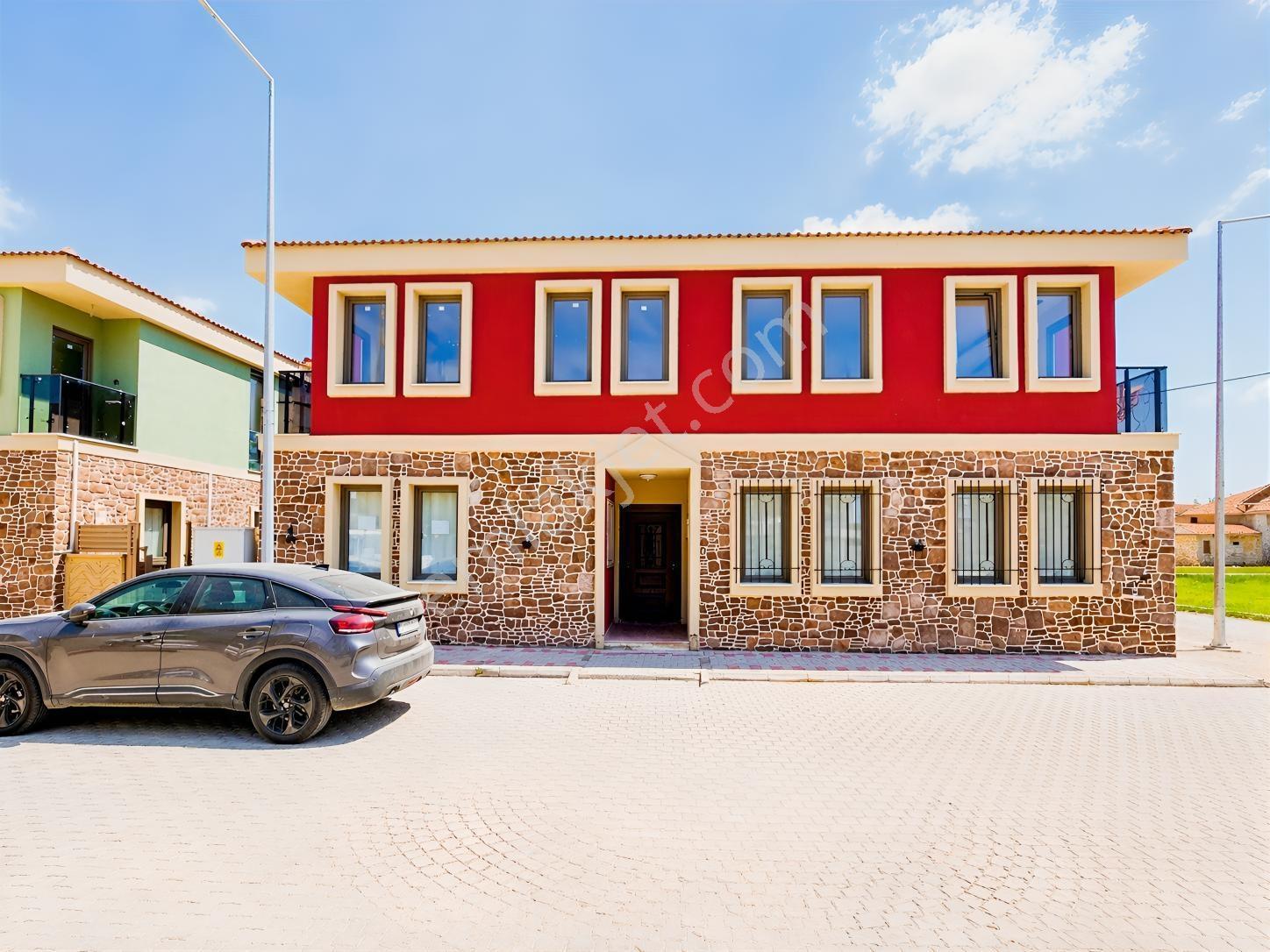 Ayvalık Altınovada Satılık Lüks 3+1 Taş Villa - Görsel 12