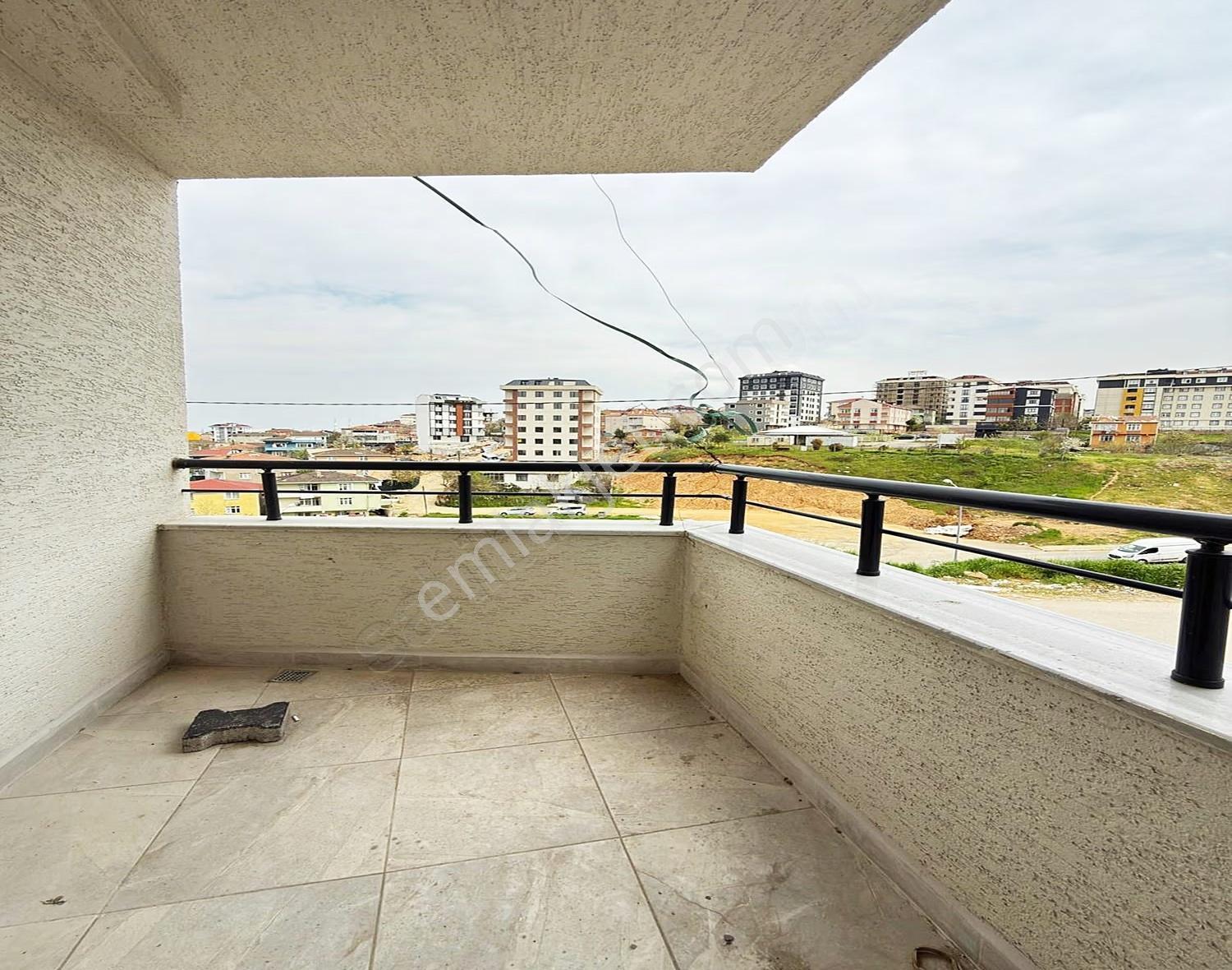 Sultanbeyli'de Merkezi Konumda 2+1 Daire (yatırımlık/oturumluk) - Görsel 15