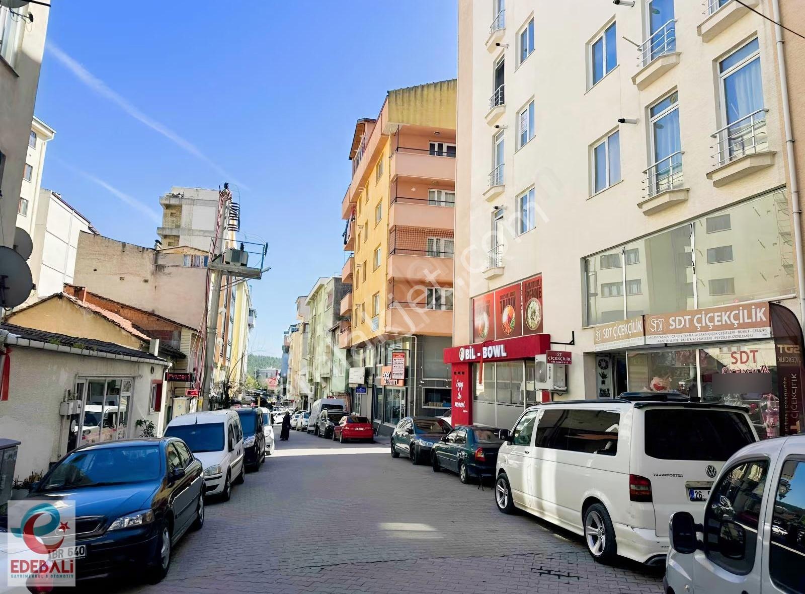 1+1 Satılık 2 Adet Daire Çarşı Merkezde Muhteşem Konumda - Görsel 6
