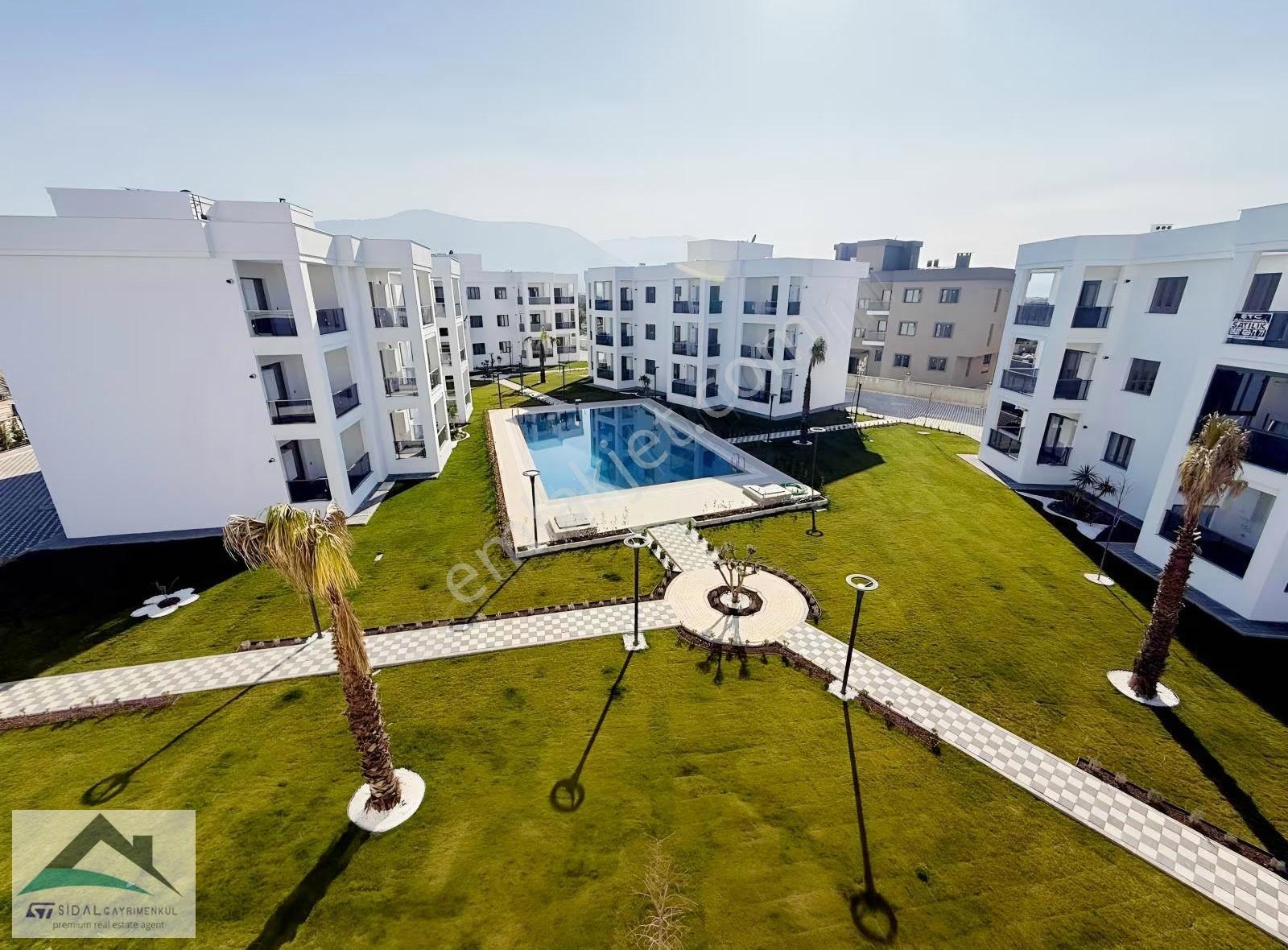 Karaalide Havuzlu Sitede Satılık Sıfır 1+1 Ara Kat Daire - Görsel 22
