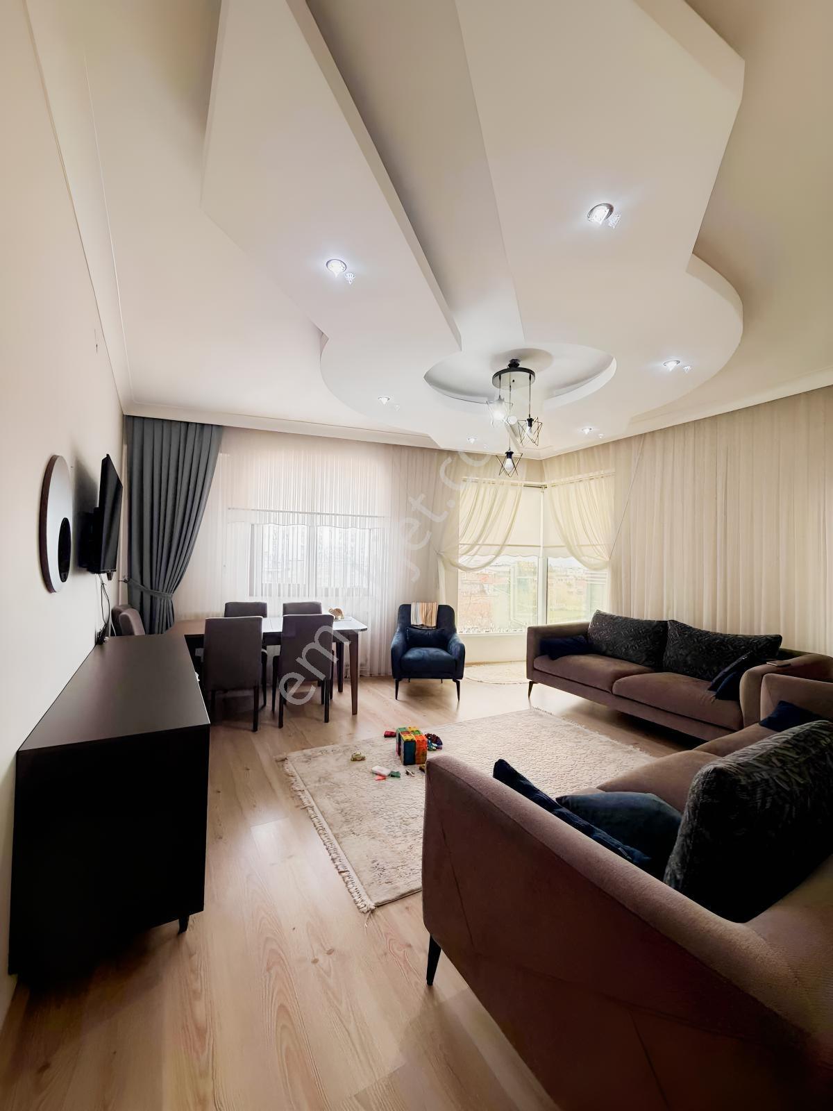 Hafsa Sultanda Site İçerisinde Prestijli 3+1 Daire