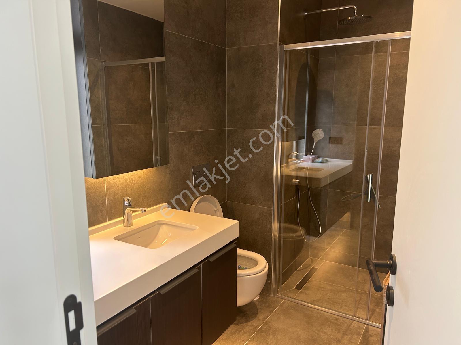 Denize Yakın Lüks 4+1 Müstakil Havuzlu Villa - Görsel 21