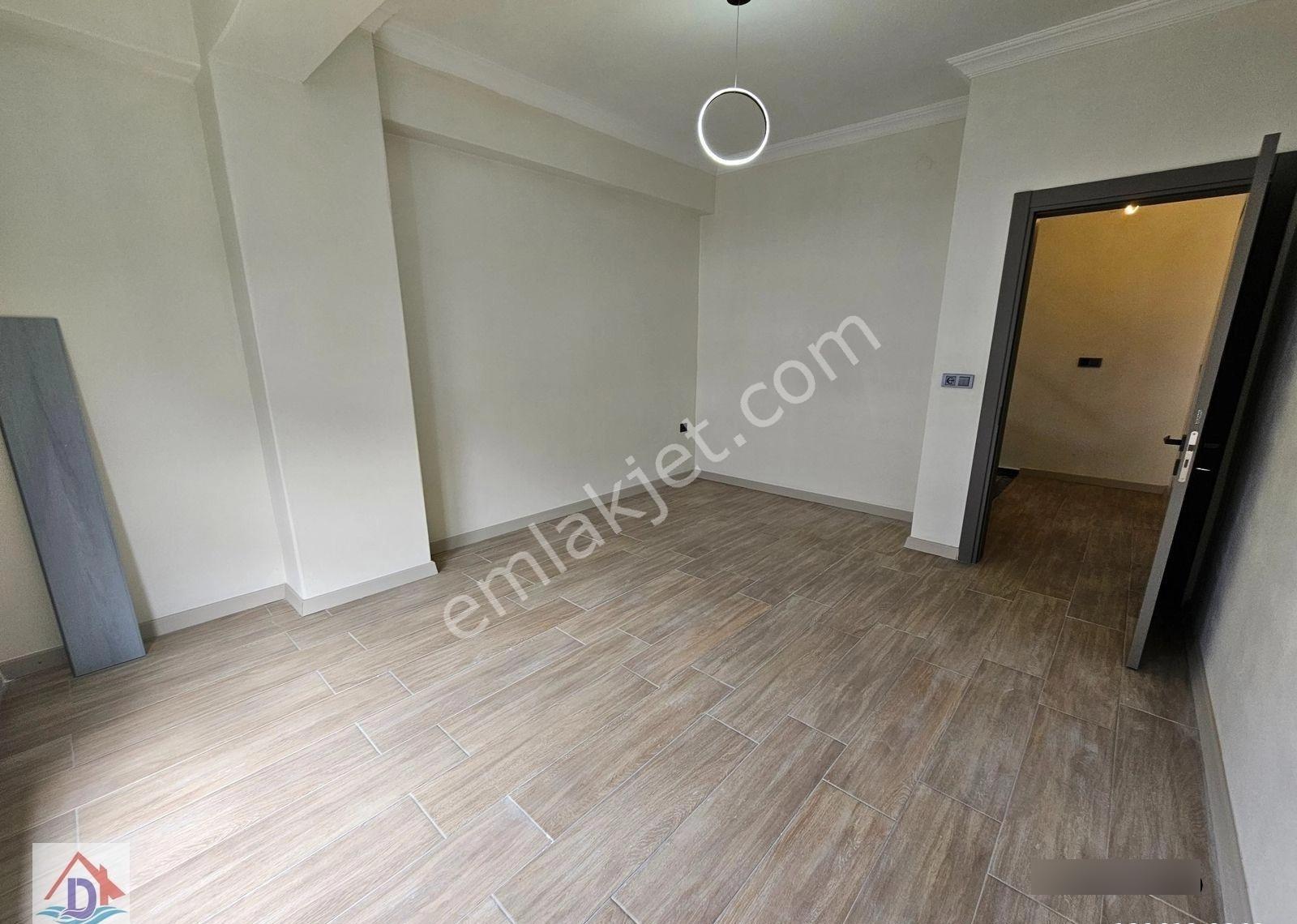 Denize 50 Mt. Mesafede 4+1,bahçeli Yerden Isıtmalı Satılık Villa - Görsel 35