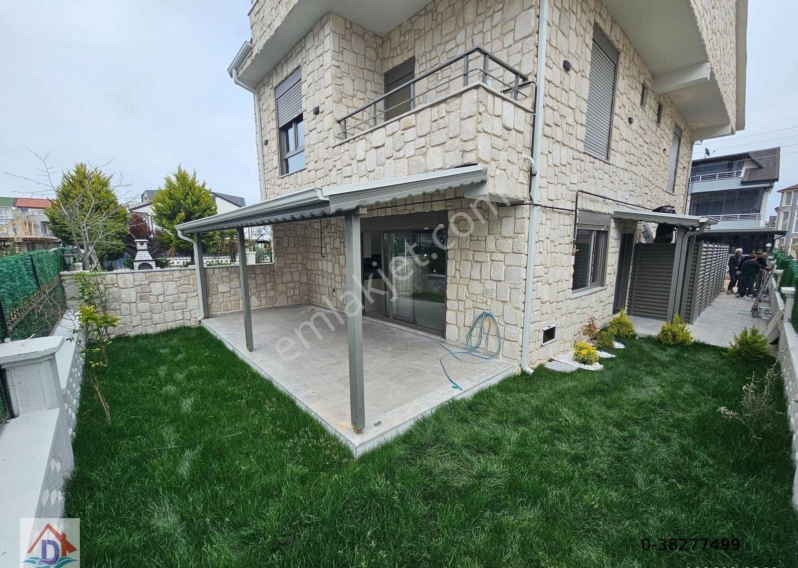 Denize 50 Mt. Mesafede 4+1,bahçeli Yerden Isıtmalı Satılık Villa - Görsel 22