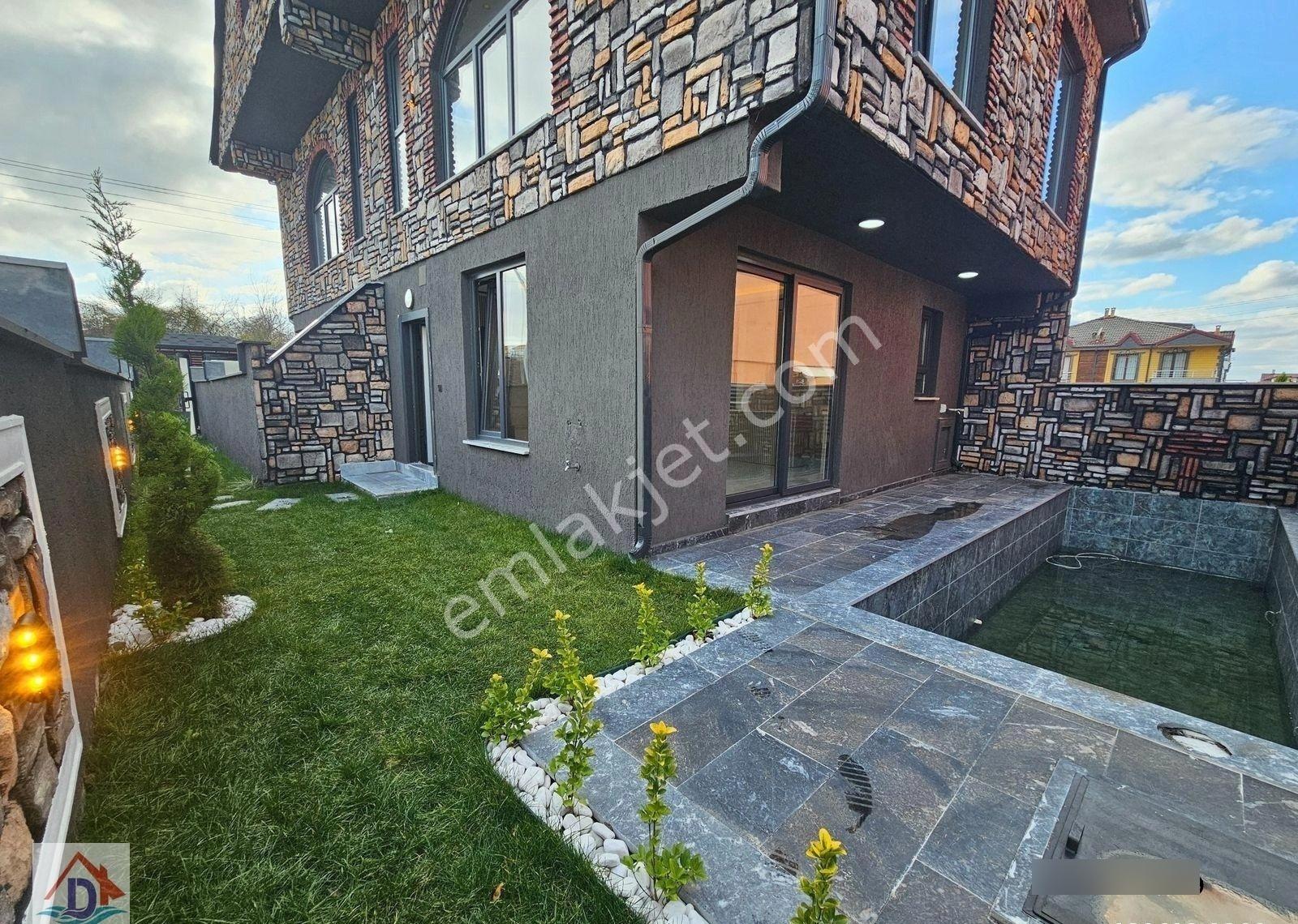 Deniz'den 4+1 Merkezi Konumda , Havuzlu Villa-tanıtım Videolu - Görsel 13