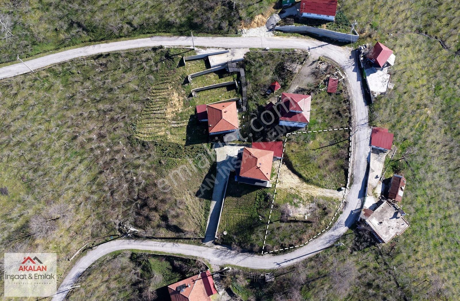 Köşe Konumda Asfalt Yola Geniş Cepheli %40 İmarlı 813 M2 Arsa - Görsel 5