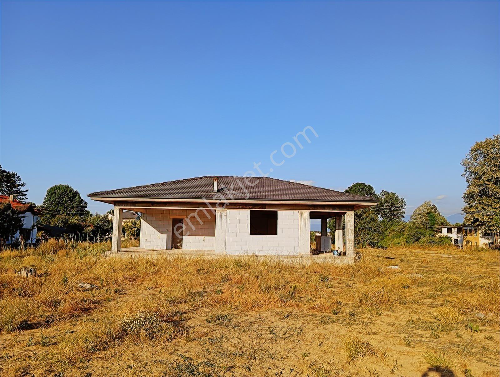 Remax Hür'den Akyazı Gebeşte Satılık Arsa Ve Villa İnşaatı - Görsel 13