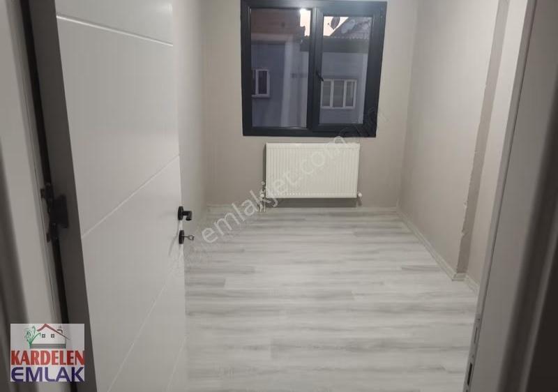 Soma Kardelen Emlak'tan Merkezde Satılık 2+1 Daire... - Görsel 20