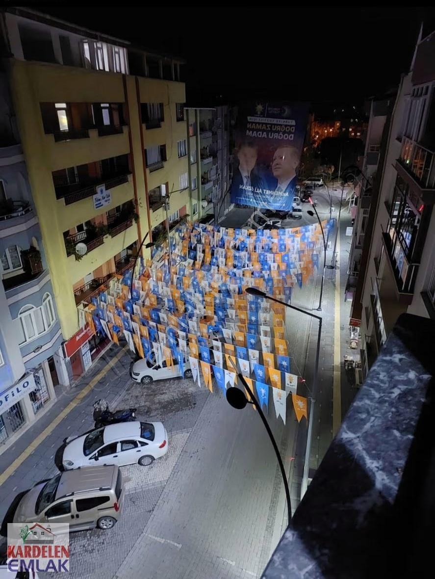 Soma Kardelen Emlak'tan Merkezde Satılık 2+1 Daire... - Görsel 2