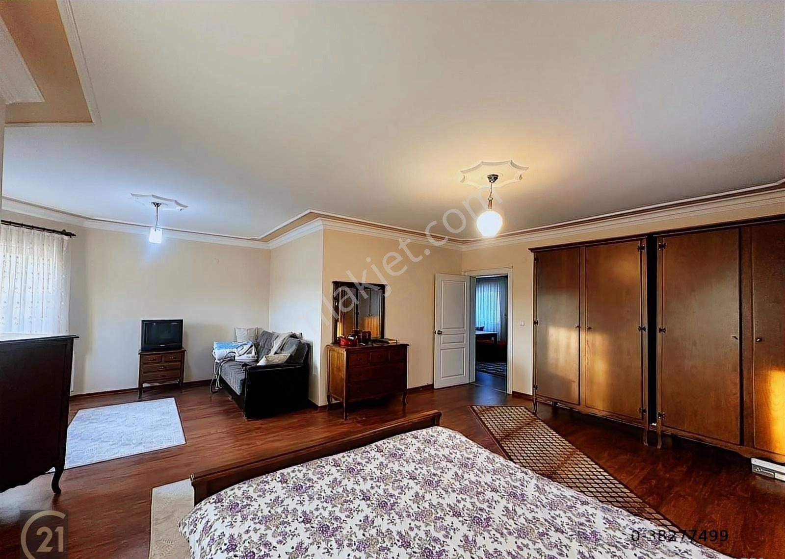 Gölbaşında Satılık Geniş Bahçeli Villa - Görsel 25
