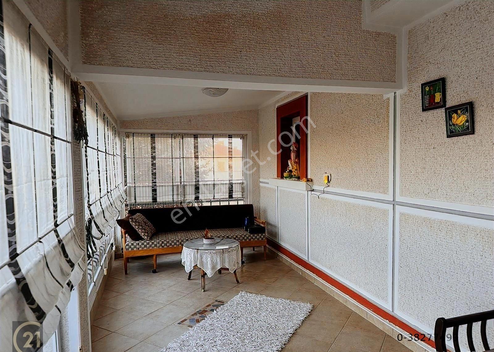 Gölbaşında Satılık Geniş Bahçeli Villa - Görsel 13