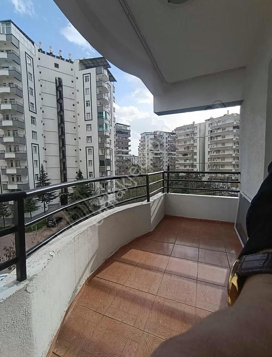 Kent Meydanı Civarı Satılık 3+1 Fırsat Daire - Görsel 29