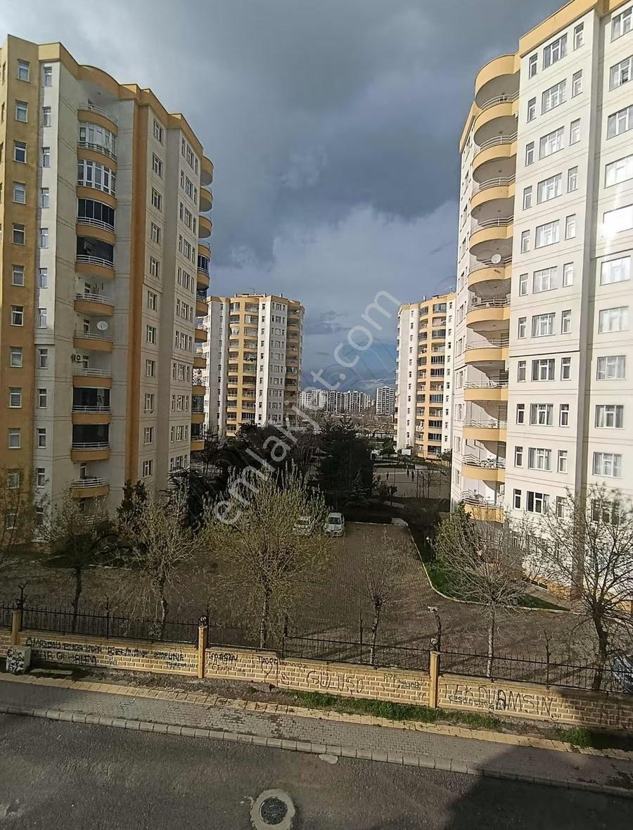 Kent Meydanı Civarı Satılık 3+1 Fırsat Daire - Görsel 19
