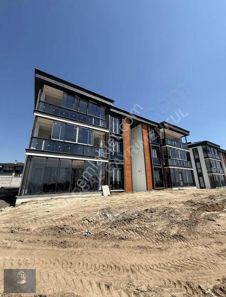 Önerlerde Ultra Geniş 160m2 Güney Havuz Cephe Sıfır 3+1 - Görsel 4