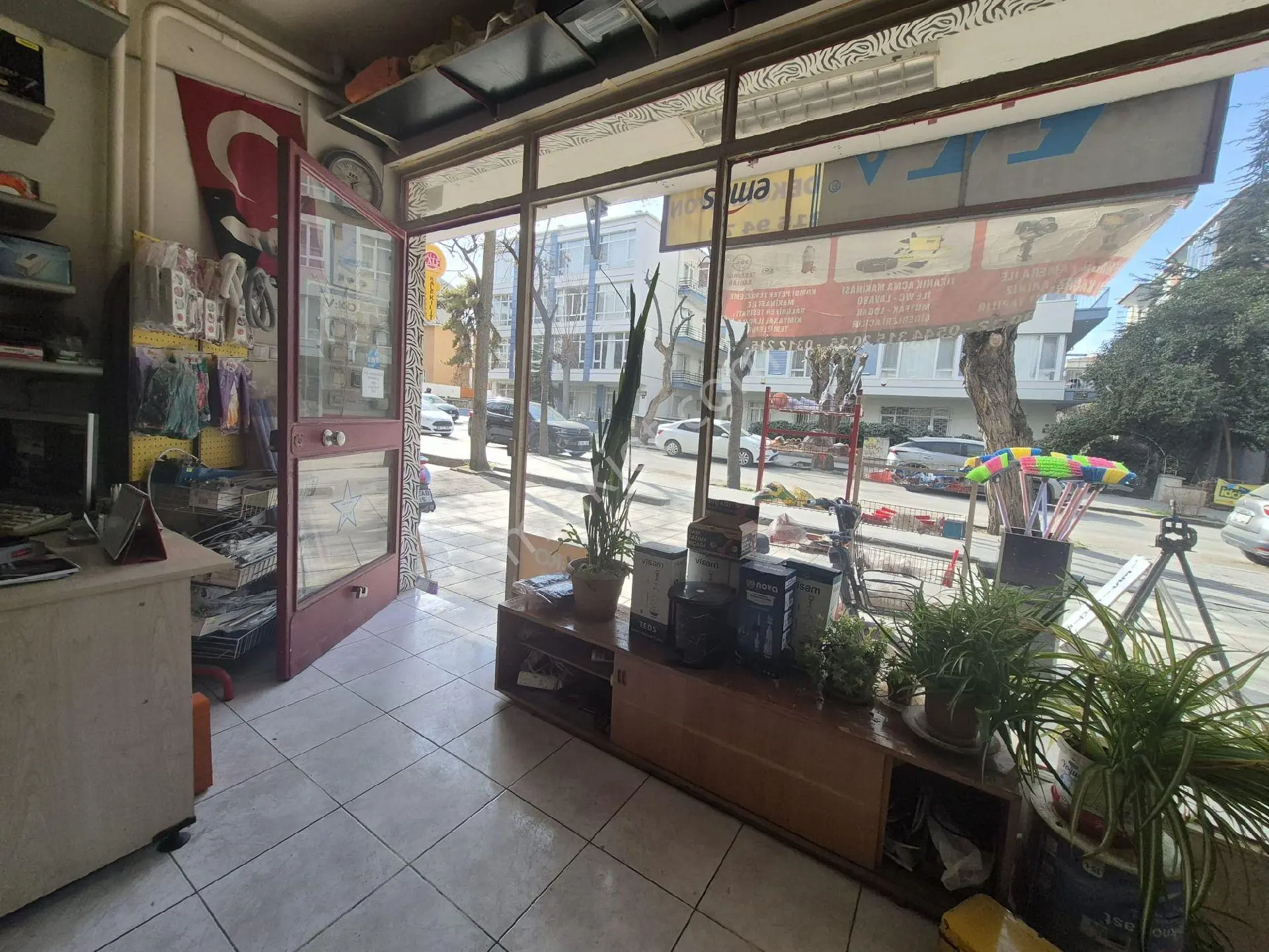 Arel'den Taşkent Cadde Üstü Beşevler Yakını 15 Metrekare İş Yeri - Görsel 4