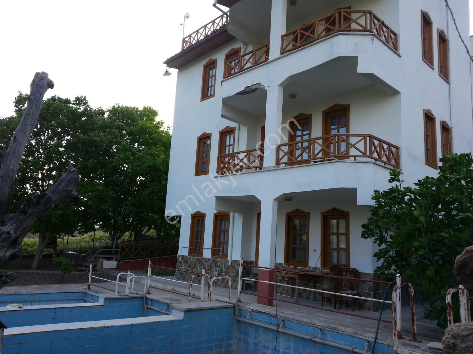 Akif'ten Güdül'de Havuzlu&bahçeli Doğayla İç İçe Satılık Tripleks Villa - Görsel 2