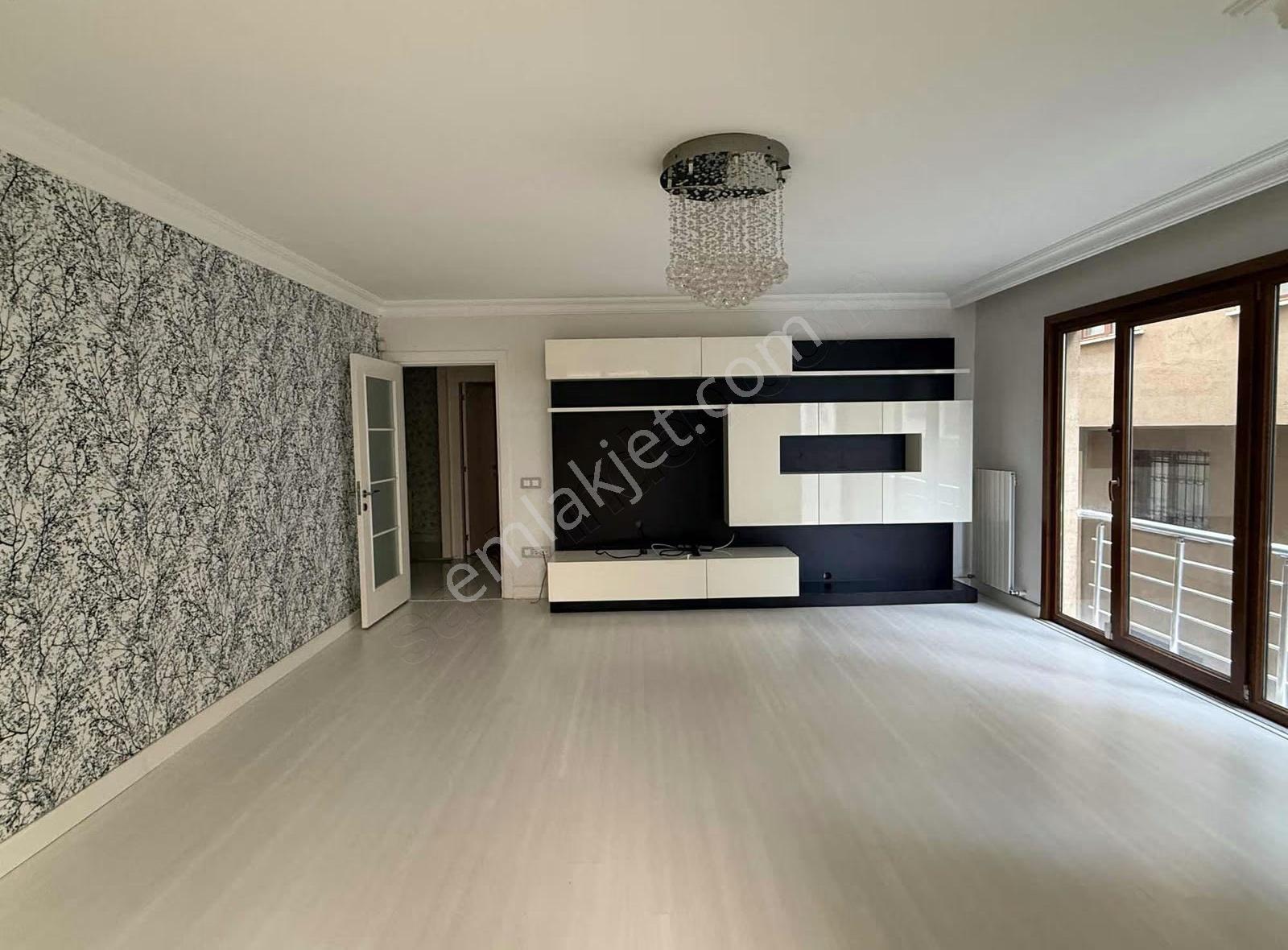 Meclis Mah Metro Durağı Sokağında Emsalsiz Kiralık - Görsel 3