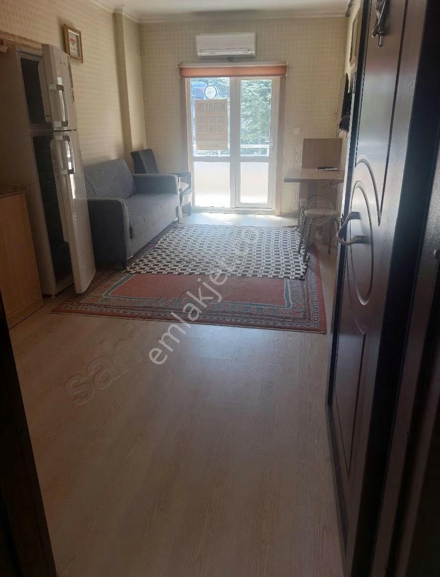 Eşyali Kiralık 1+1 2 Kat Daıre - Görsel 10