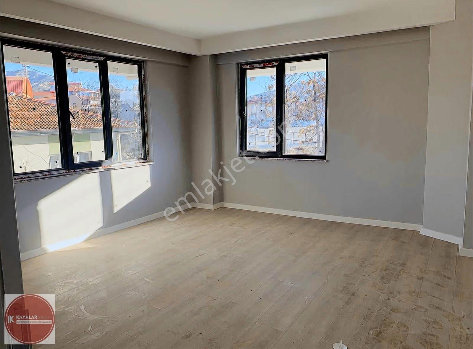 Satılık 2+1 Daire: 100m², Yüksek Giriş, Merkezi Konum - Görsel 7