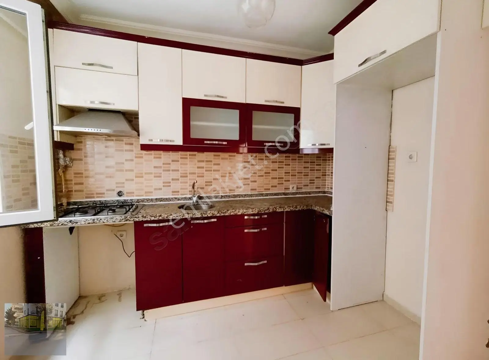 Güven'den Süleymanbey'de Geniş Mutfaklı Çift Balkonlu Ara Kat3+1