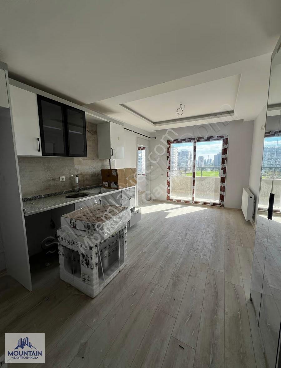 Deniz Manzaralı, Merkezi Konumda Kiralık 2+1 Daire