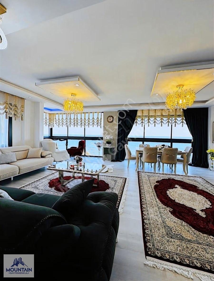 Komple Deniz Manzaralı, Yalı Edasında Satılık 2+1 Lüx Daire - Görsel 2
