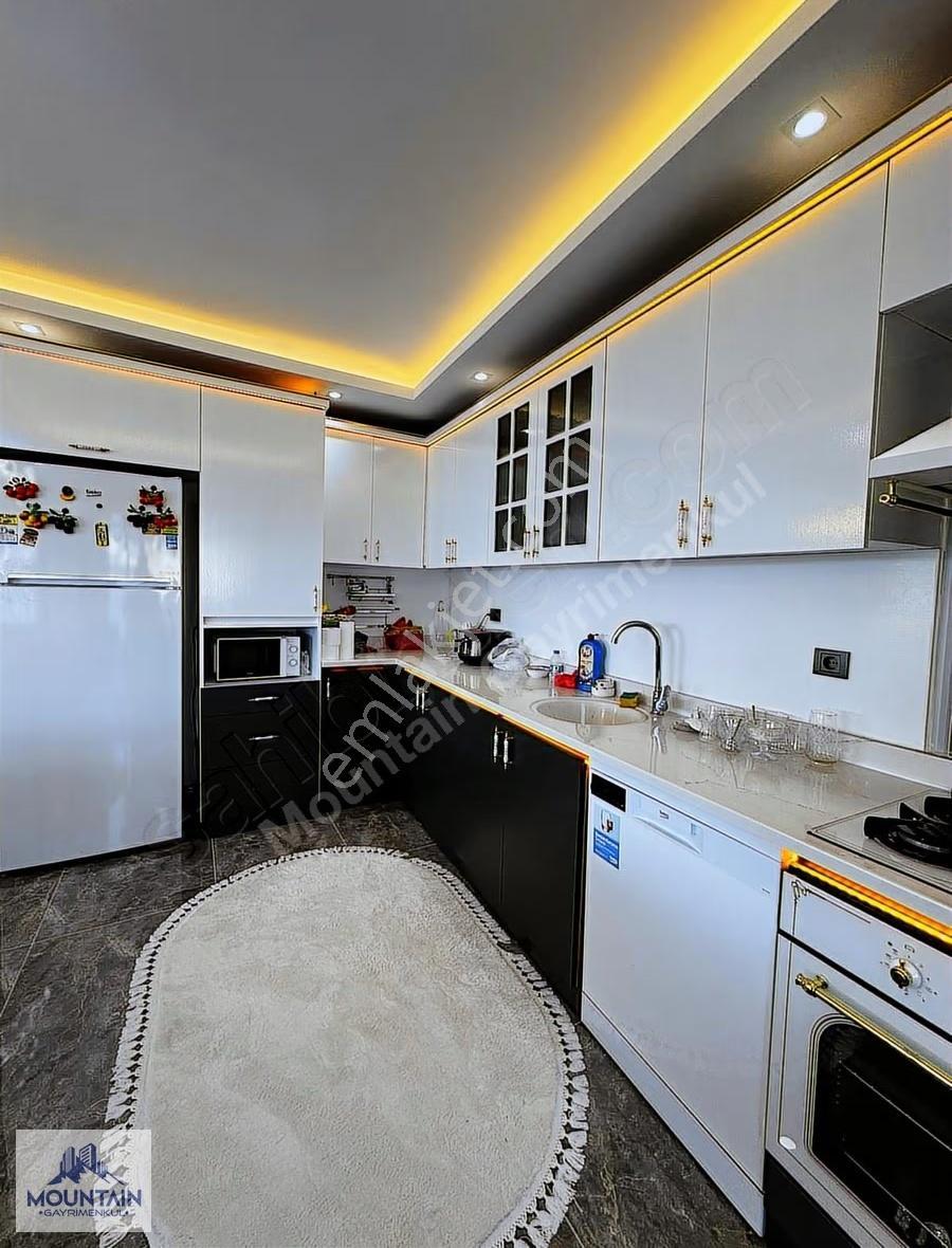 Komple Deniz Manzaralı, Yalı Edasında Satılık 2+1 Lüx Daire - Görsel 32