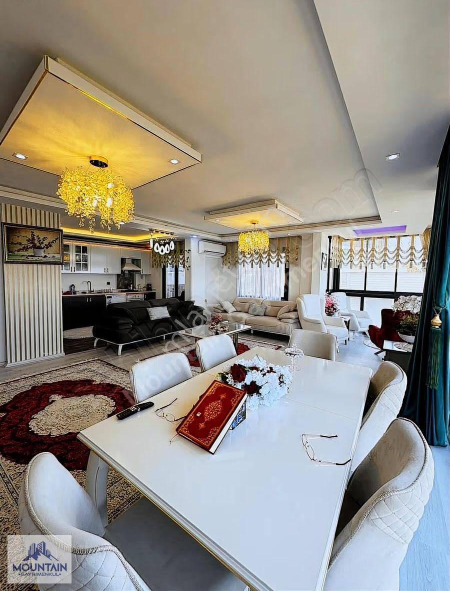 Komple Deniz Manzaralı, Yalı Edasında Satılık 2+1 Lüx Daire - Görsel 11