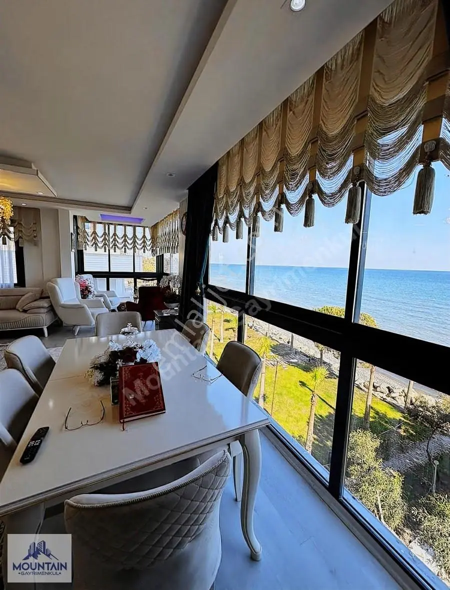 Komple Deniz Manzaralı, Yalı Edasında Satılık 2+1 Lüx Daire - Görsel 23