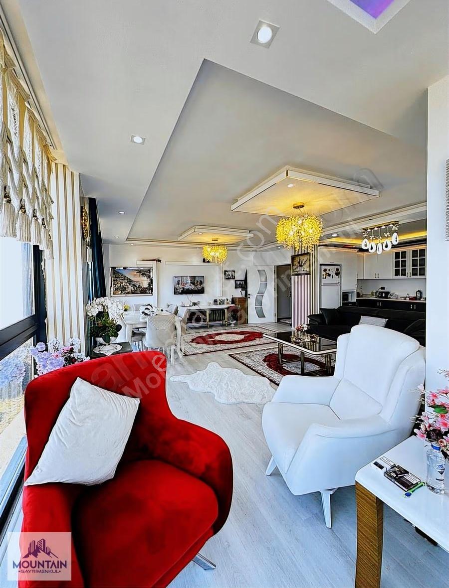 Komple Deniz Manzaralı, Yalı Edasında Satılık 2+1 Lüx Daire - Görsel 6