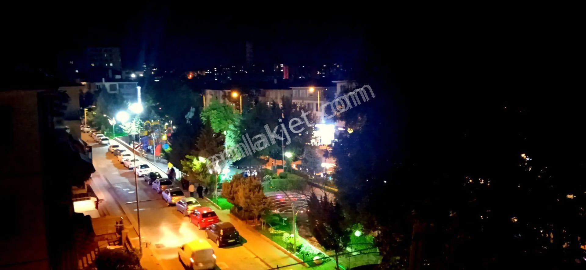 Aşağı Eylencenin En Güzide Konumlu Dairesi Ful Cadde Üstü Odalar - Görsel 21