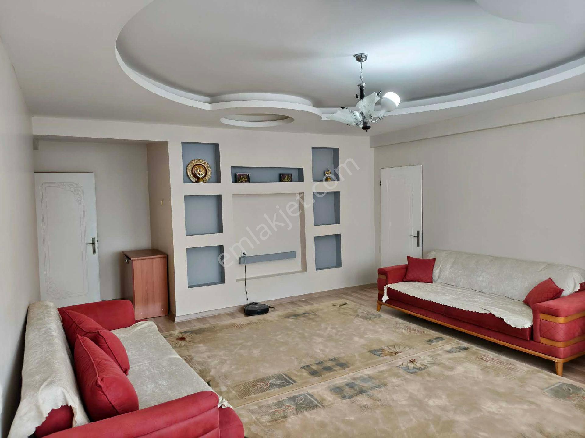 3+1 Satılık Daire Bağcılar Makina İkmal Civarı