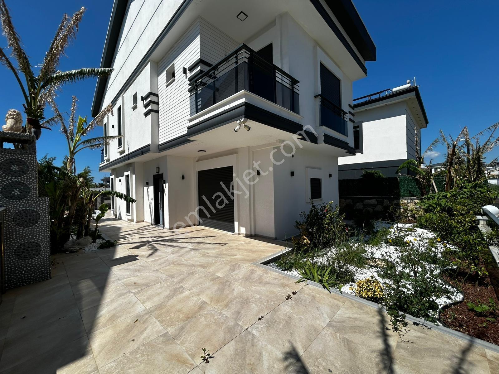 Didim Efeler Mahallesi Tam Müstakil Lüks 5+1 Villa - Görsel 22