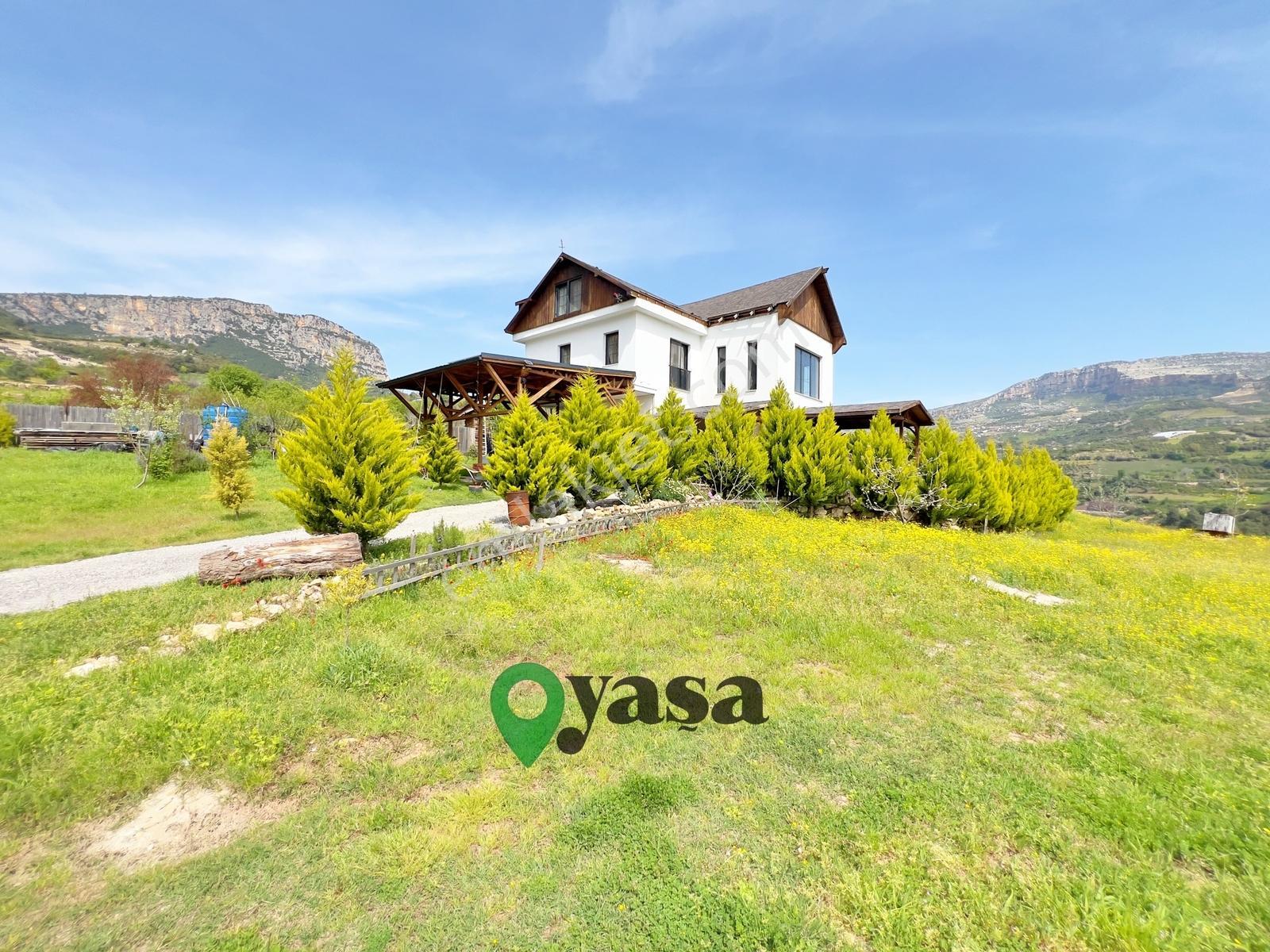 Yaşa Gyd - Uzunkaş'da Muhteşem Doğa Manzaralı Özel Tasarım Villa