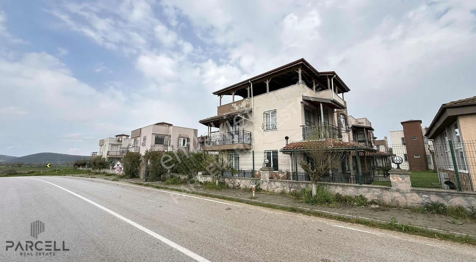 Balıkesir Pamukçu Site İçerisinde Eşyalı Kiralık 3+1 Villa - Görsel 4