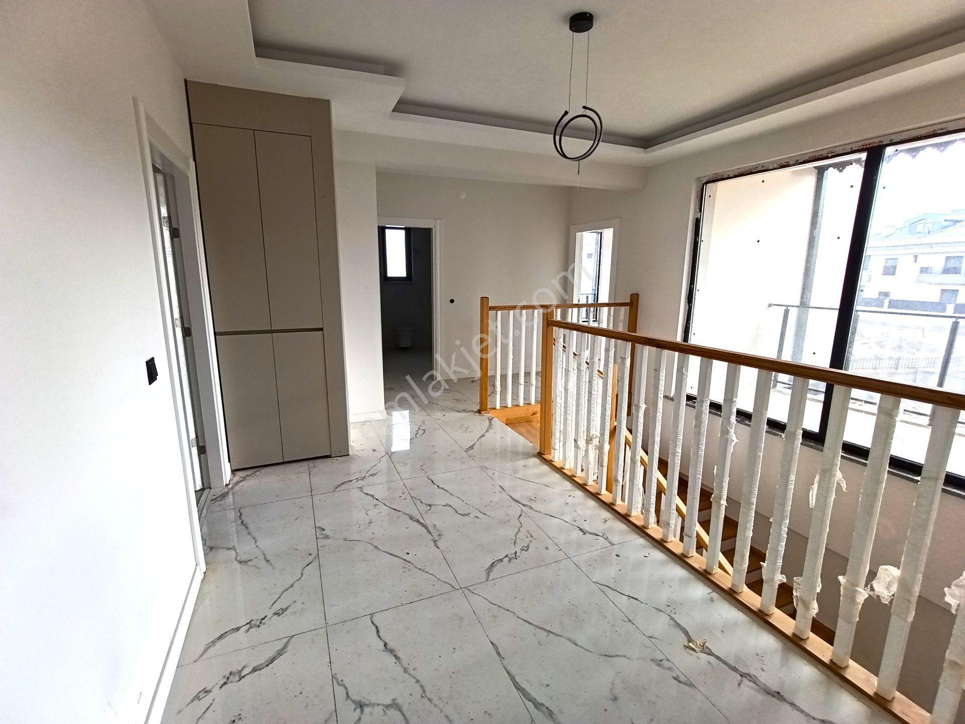 Kd Yapı Gayrimenkul’den Karşıyaka’ Da Satılık Lüx Villa - Görsel 27