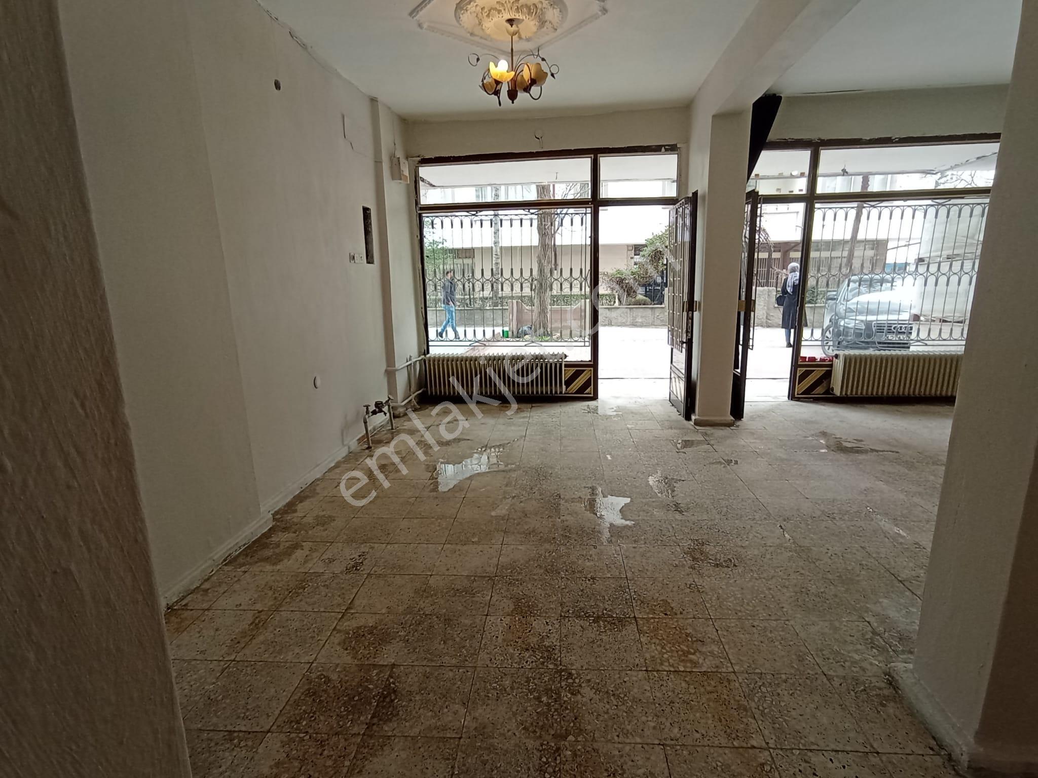 Koyuncu Petrol Civarı 60 M2 Giriş + 30 M2 Bodrumlu Dükkan - Görsel 5